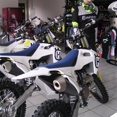 Neue Husqvarna Bikes und neue Husqvarna MX Bekleidung!