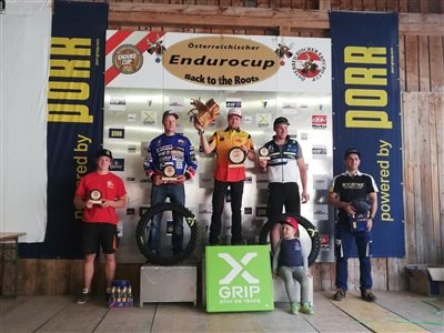 MARTIN ORTNER triumphiert beim ÖEC Cup Rennen in Gaming/NÖ und gewinnt die CHAMPIONATSWERTUNG und E3 Klasse!