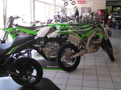 Kawasaki MX Bike on stock!! Bild 2: Kawasaki MX Bike on stock!!