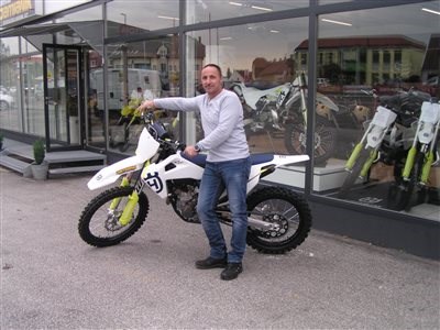 Neues Husqvarna  MX-Bike übergeben