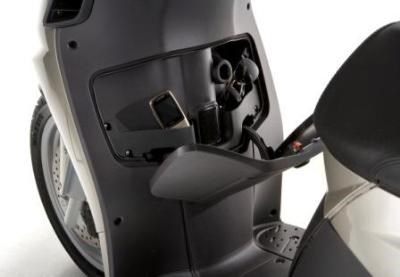 aprilia Sportcity CUBE 300 I.E. - Bild 2