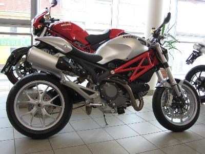 DESMO CHARISMA MONSTER 1100  - Bild 3