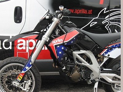 aprilia SXV und RXV Pikes Peak Sonderedition - Bild 3 aprilia SXV und RXV Pikes Peak Sonderedition - Bild 3