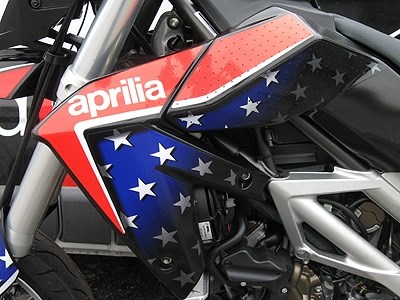 aprilia SXV und RXV Pikes Peak Sonderedition - Bild 4 aprilia SXV und RXV Pikes Peak Sonderedition - Bild 4