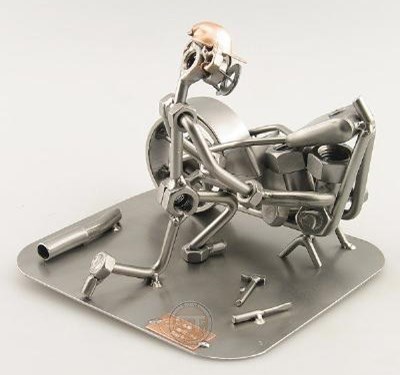 Suchen Mechaniker, Lagerleiter usw...