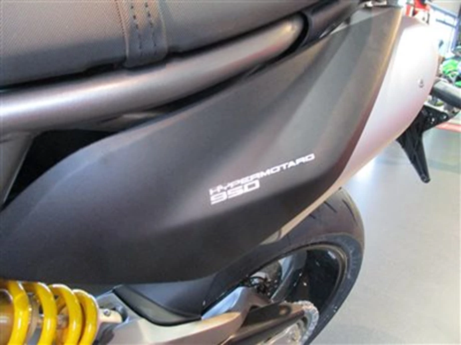 Die neue Hypermotard 950 von DUCATI ! Bild 9: Die neue Hypermotard 950 von DUCATI !