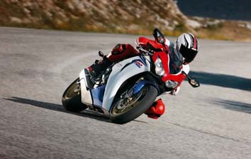 Fireblade! Jetzt aufsteigen ! 4-fach-Vorteil sichern 