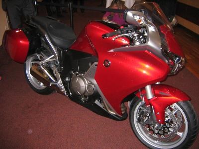 Unschlagbare 14900.-€ für VTR1200F  - Bild 2