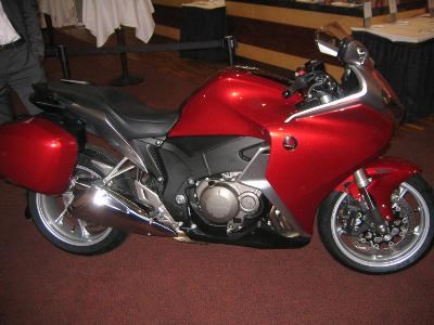 Unschlagbare 14900.-€ für VTR1200F  - Bild 3