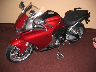 Unschlagbare 14900.-€ für VTR1200F  - Bild 4