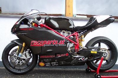 Ganz frisch eingetroffen: Hypermotard 796 bei Ducati Salzbug  - Bild 5