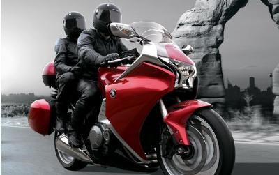 Premiere VFR1200F am 30.01.2010 bei Motorrad Kreiselmeyer GmbH - Bild 5