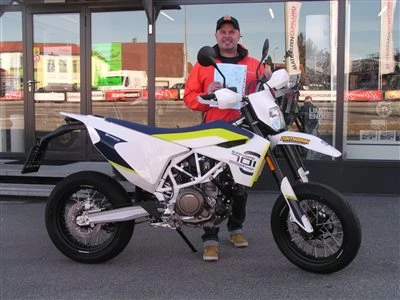 701 Supermoto ausgeliefert! Bild 1: 701 Supermoto ausgeliefert!