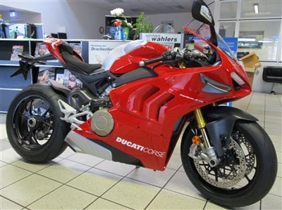 Die neue DUCATI PANIGALE V4 R - die erste Auslieferung ist erfolgt !