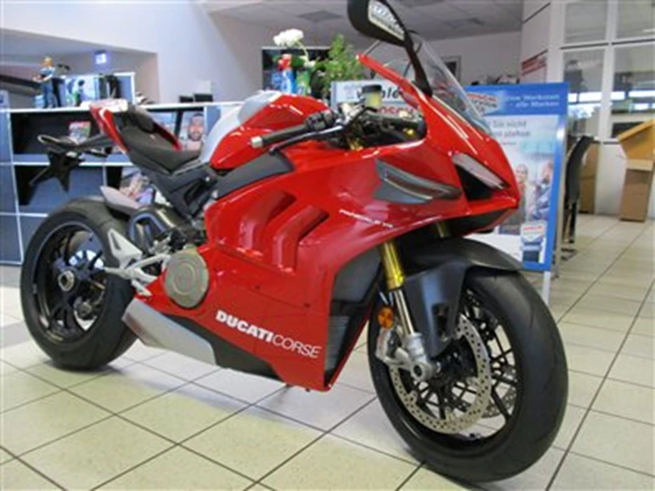 Die neue DUCATI PANIGALE V4 R - die erste Auslieferung ist erfolgt ! Bild 3: Die neue DUCATI PANIGALE V4 R - die erste Auslieferung ist erfolgt !