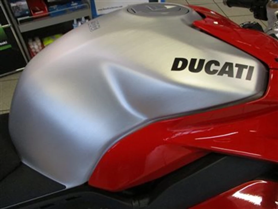 Die neue DUCATI PANIGALE V4 R - die erste Auslieferung ist erfolgt ! Bild 4: Die neue DUCATI PANIGALE V4 R - die erste Auslieferung ist erfolgt !