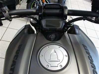 JETZT ! Die neue Ducati Diavel 1260/S ist da !  - Bild 6