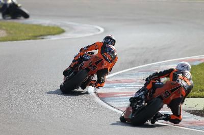 ERFOLGREICHES SAISONDEBÜT VON MARTIN IM KTM SUPERBIKE TEAM GERMANY! - Bild 3 ERFOLGREICHES SAISONDEBÜT VON MARTIN IM KTM SUPERBIKE TEAM GERMANY! - Bild 3