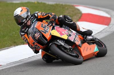 Martin Bauer zwei mal Vierter am Nürburgring und 2. Gesamtrang in der IDM Superbike