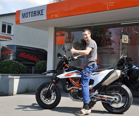 Fahrzeugübergabe KTM 690 SMC-R 2019