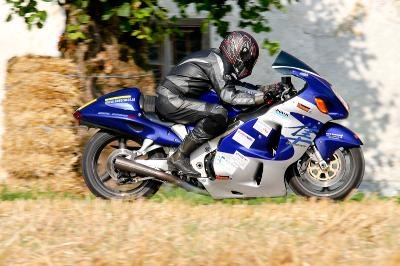 Österreichs schnellster Polizist sprengt Streckenrekord in Pettenbach! Österreichs schnellster Polizist sprengt Streckenrekord in Pettenbach!