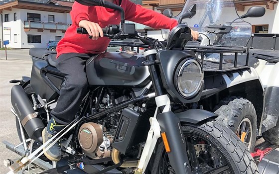 >>>HUSQVARNA 701 SVARTPILEN - ROLL OUT<<< - Bild 2