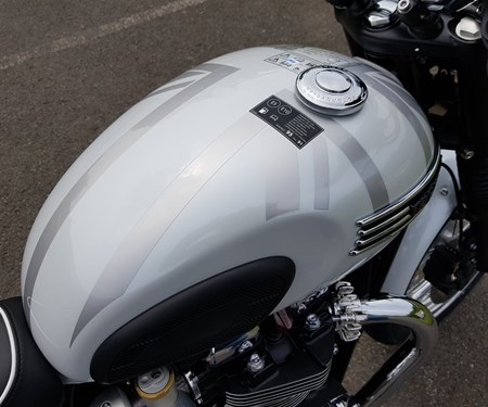 Bonneville T120 Diamond Sondermodell in der Auslieferung