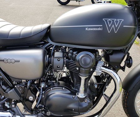 Die neue W800 Street ABS  ist 