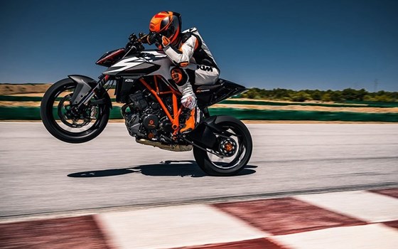 Aktion KTM 1290 SuperDuke R - Bild 5