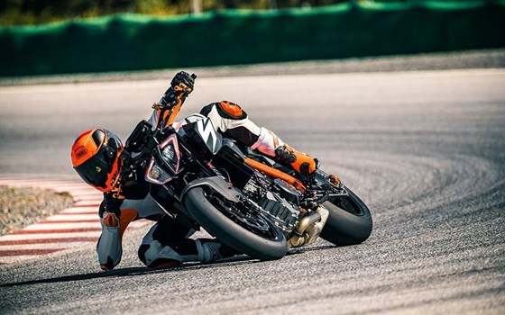 Aktion KTM 1290 SuperDuke R - Bild 6