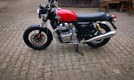 ROYAL ENFIELD, BENELLI und NIU 