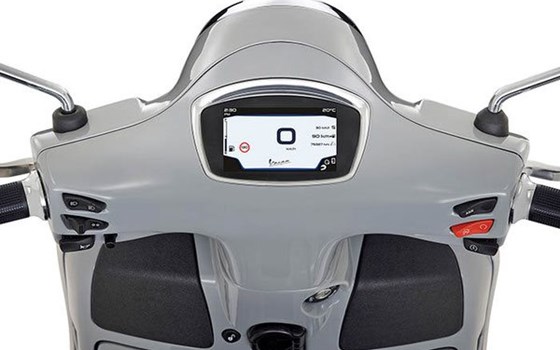 VESPA GTS 300 SUPER TECH - Bild 2