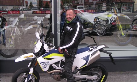 701 Supermoto geht auf Reise!