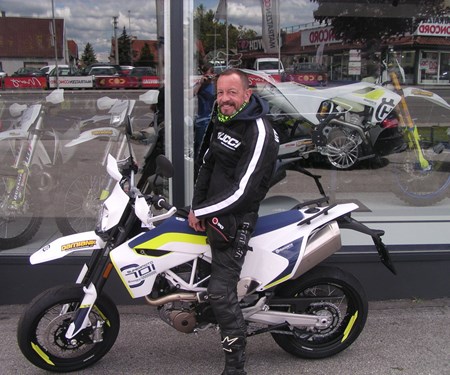 701 Supermoto geht auf Reise!