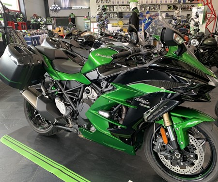 Komplett in den Urlaub! Touringkit-Aktion für die Ninja H2 SX SE
