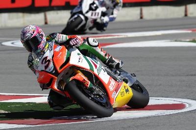 aprilia und Max Biaggi f&#252;r 2011 und 2012 - Bild 2