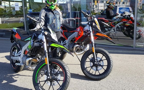 Aprilia SX 50 Lowseat : jetzt bei Zweirad Ginzinger - Bild 2