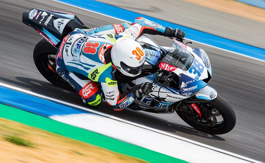 4-SR Bekleidung joins Honda GEDE Bild 24: 4-SR Bekleidung joins Honda GEDE