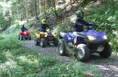 Winter Quad-Touren mit wärmendem Begleitprogramm