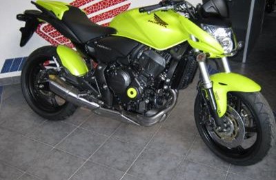 CB 600 Hornet Zubehörpaket im Wert von 740.-Euro gratis