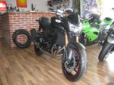 Kawasaki Z750R