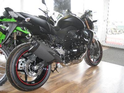 Kawasaki Z750R - Bild 2
