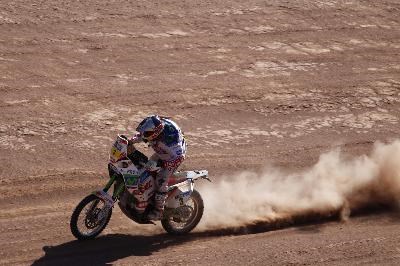 Aprilia - Dakar 2011 - Sieg bei Etappe 7 - Bild 1 Aprilia - Dakar 2011 - Sieg bei Etappe 7 - Bild 1