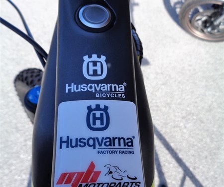 HUSQVARNA MOTORCYCLES feat. HUSQVARNA BICYCLES