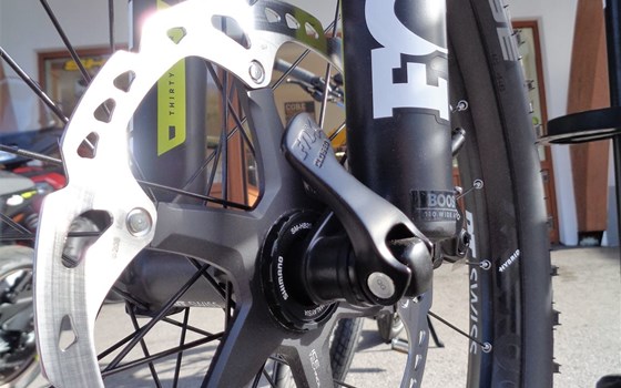 HUSQVARNA MOTORCYCLES feat. HUSQVARNA BICYCLES - Bild 2