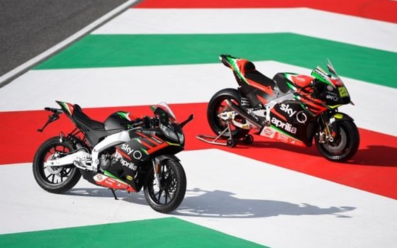 Aprilia RS4 125 Replika inklusive Quickshifter - Bild 1