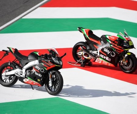 Aprilia RS4 125 Replika inklusive Quickshifter