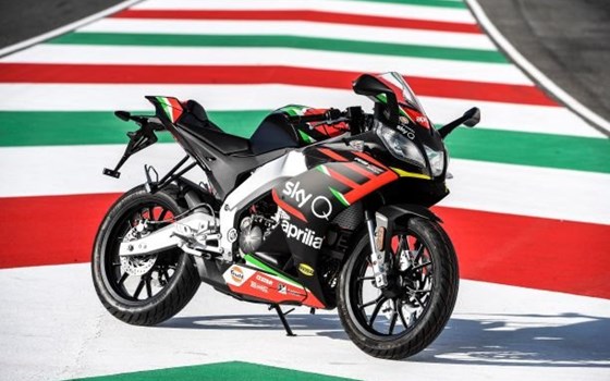 Aprilia RS4 125 Replika inklusive Quickshifter - Bild 6