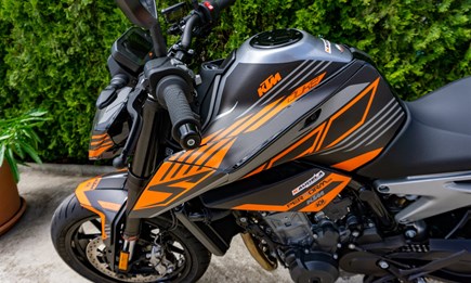 NEW GRAPHIC KITS FÜR DEINE KTM