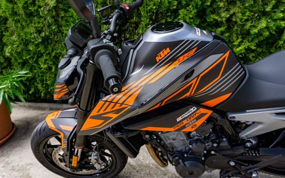 NEW GRAPHIC KITS FÜR DEINE KTM - Bild 1